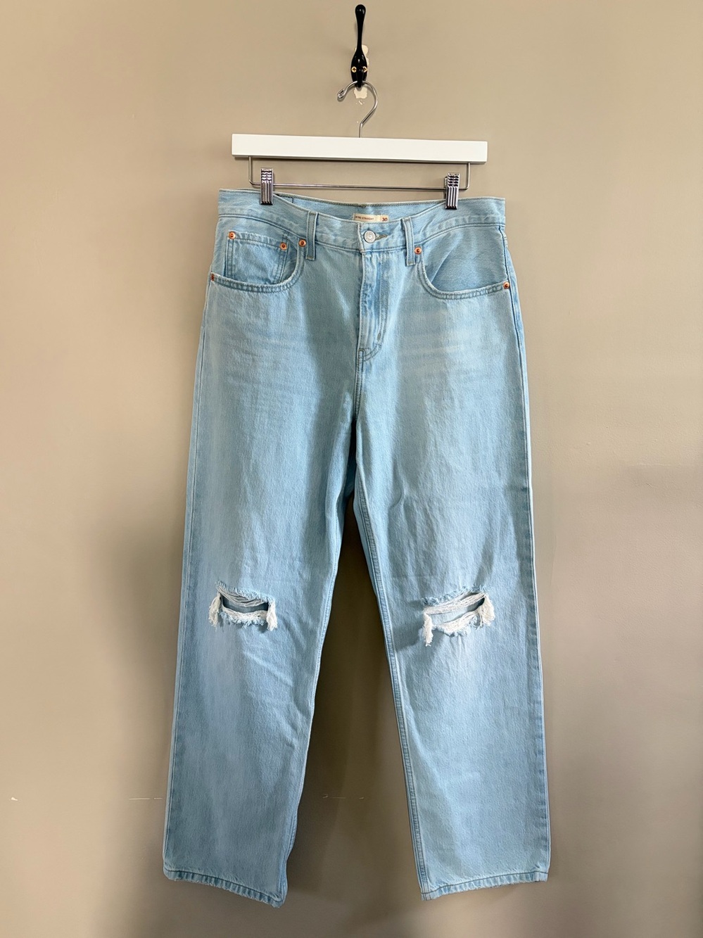 Levi’s Jeans Low Pro Straight Size 30 NWOT